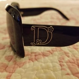 2004 Vintage Dior Sunglasses w. Flowers
